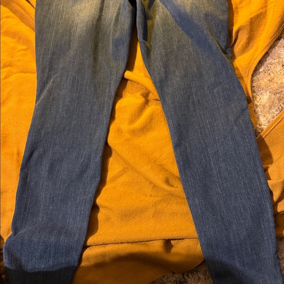 GAP Women's Distressed Blue Jeggings - Picture 9 of 9